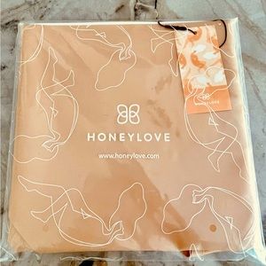 Honeylove Crossover Brief- Brand new with tags!! Color-Sand  Size-1X